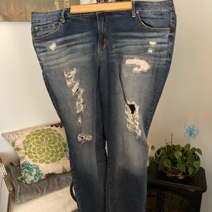 Torrid Distressed Jeans size 24